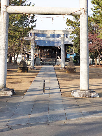 春日神社の境内の写真